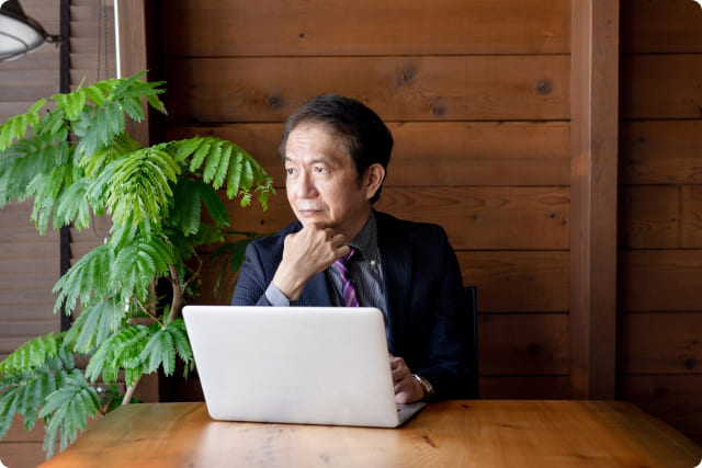 管理職のビジネスパーソン- 銀座リリース整体院