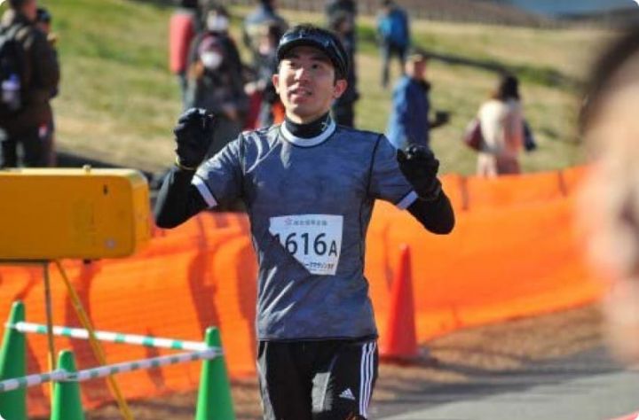 マラソンを完走した内田 洋平 - 銀座リリース整体院
